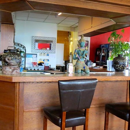 Budget Host Airport Inn ウォータービル エクステリア 写真