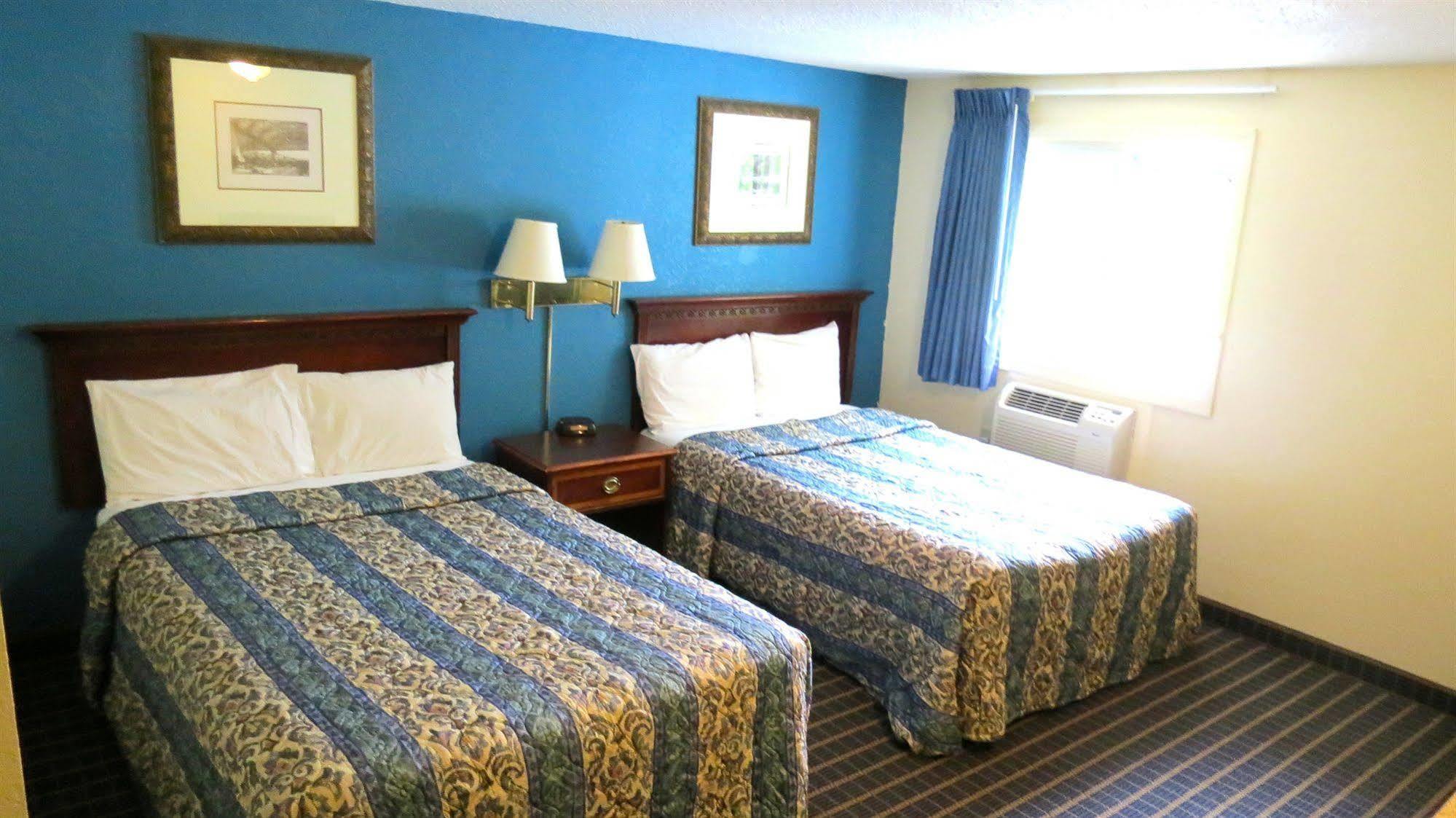 Budget Host Airport Inn ウォータービル エクステリア 写真